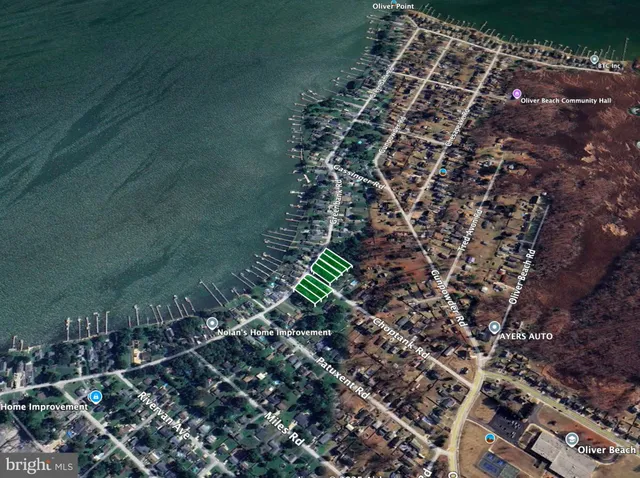 a street sign that is on the wall