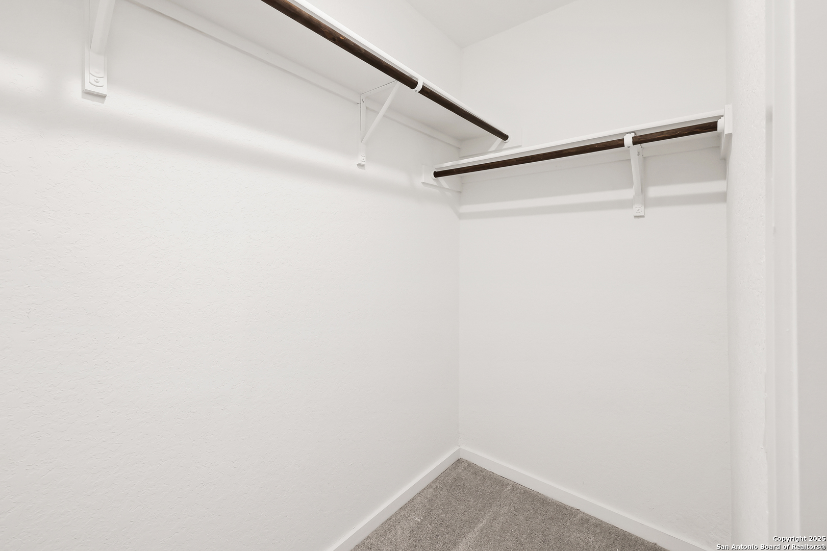 1111 Crenshaw Way San Antonio, TX 78221 - Photo 18 of 34