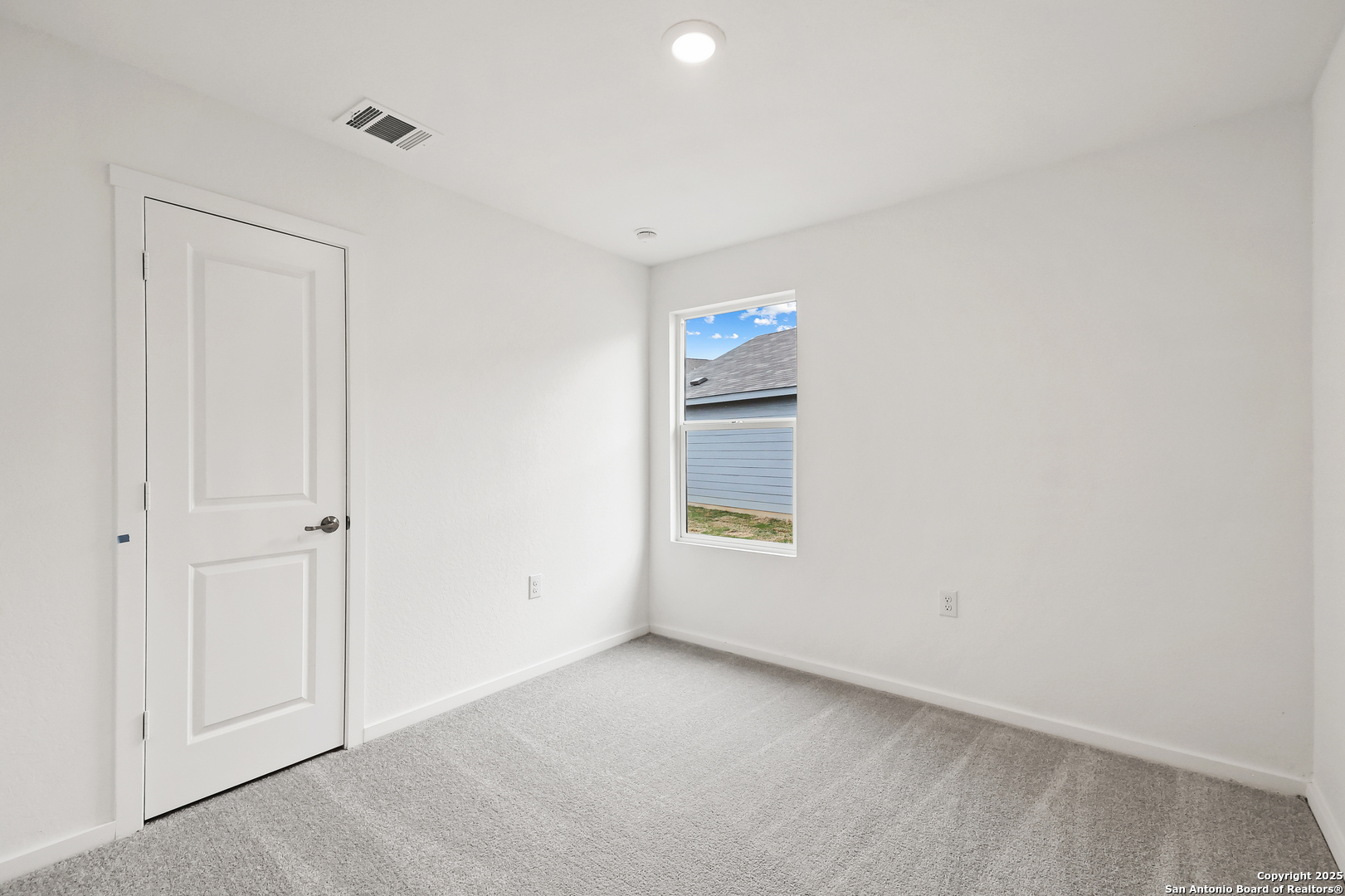 1111 Crenshaw Way San Antonio, TX 78221 - Photo 19 of 34