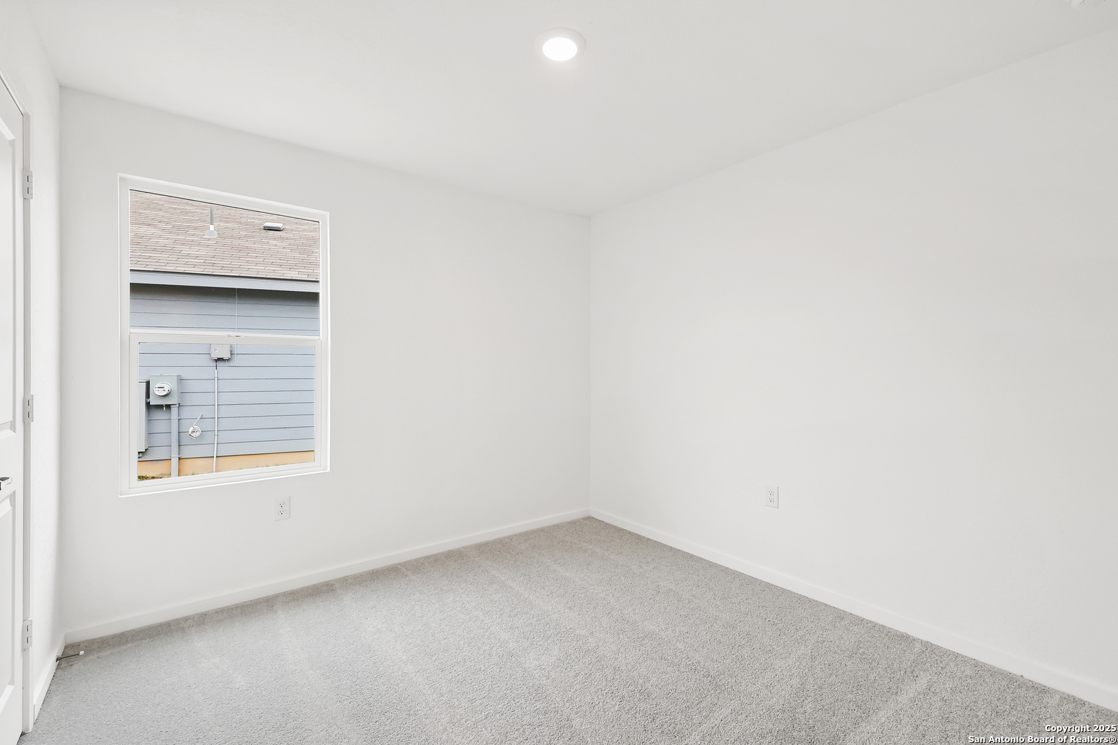 1111 Crenshaw Way San Antonio, TX 78221 - Photo 23 of 34