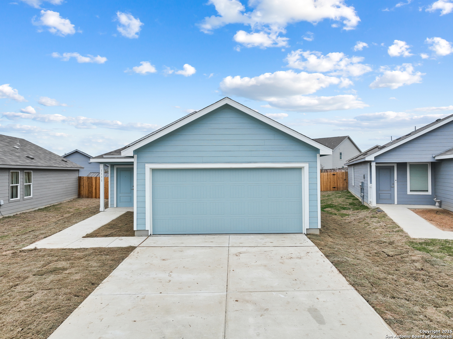 1111 Crenshaw Way San Antonio, TX 78221 - Photo 3 of 34