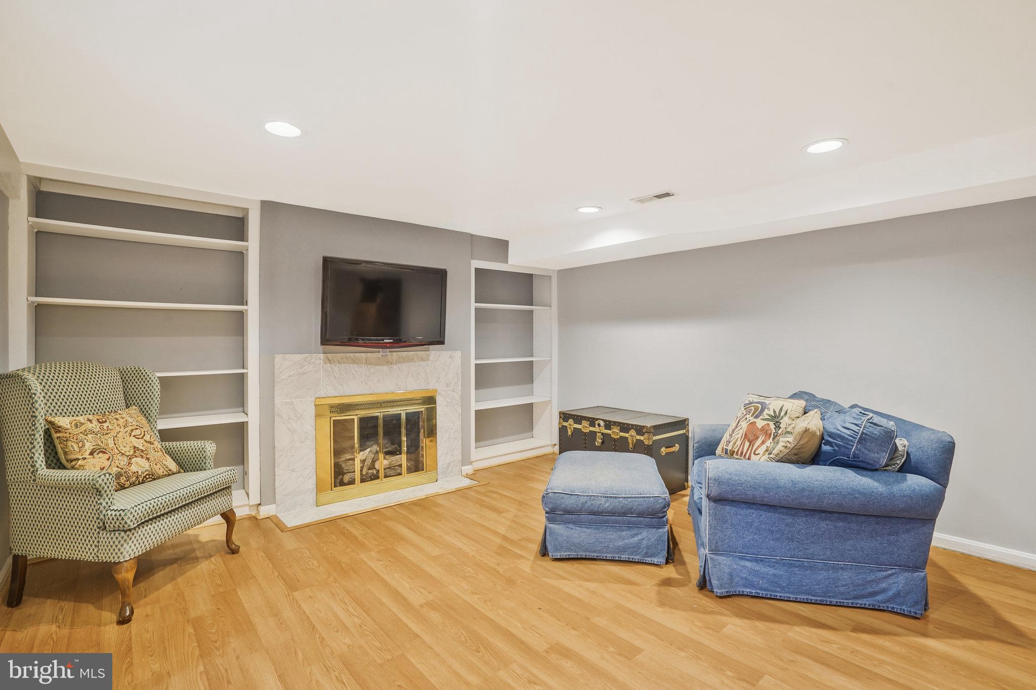 5909 Craig Street Springfield, VA 22150 - Photo 18 of 31 REC ROOM
