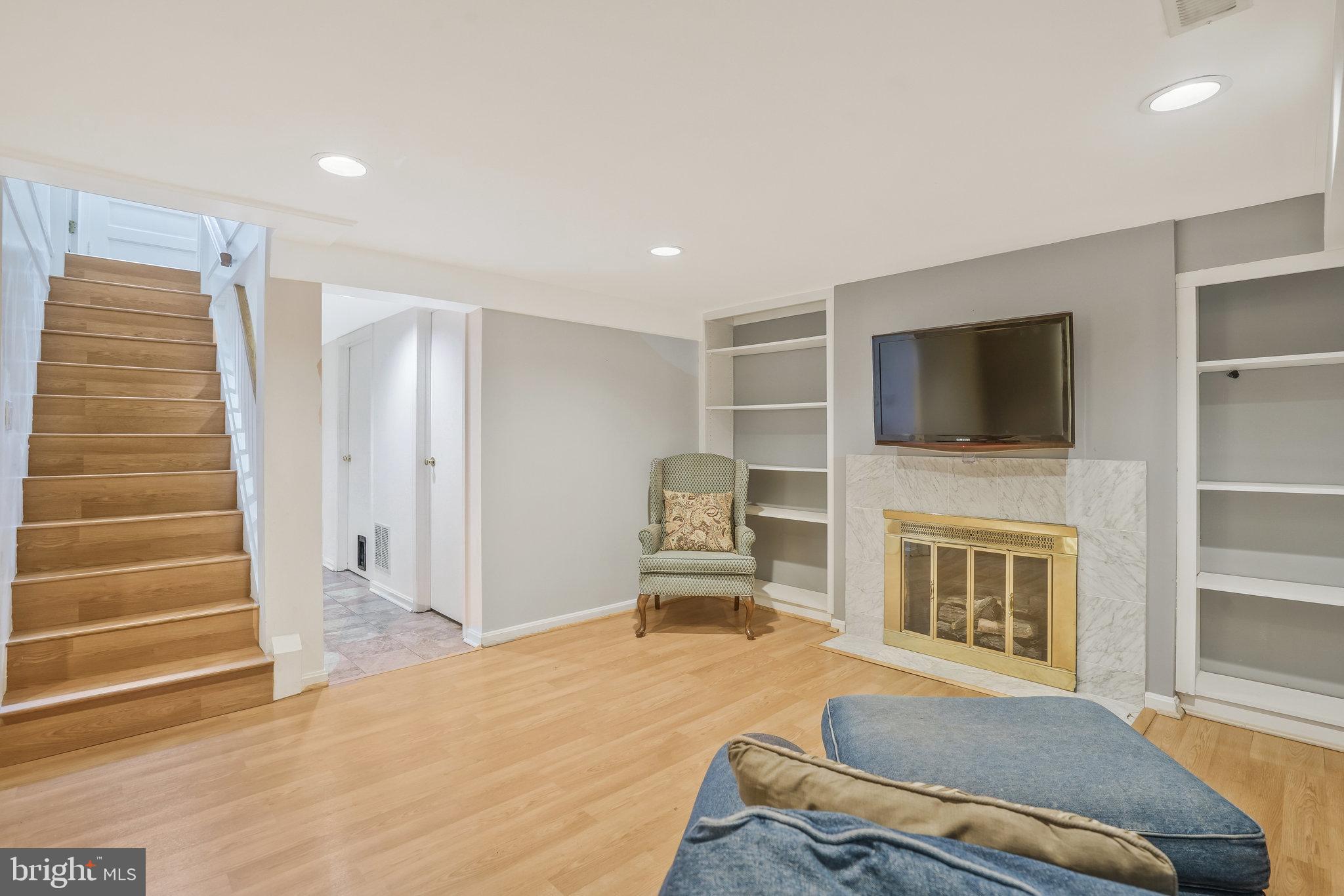 5909 Craig Street Springfield, VA 22150 - Photo 21 of 31 REC ROOM