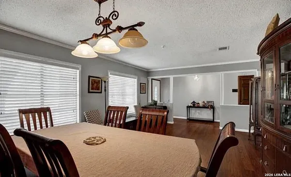 $355,000 | 1010 Country Oaks Drive, Luling, TX 78648