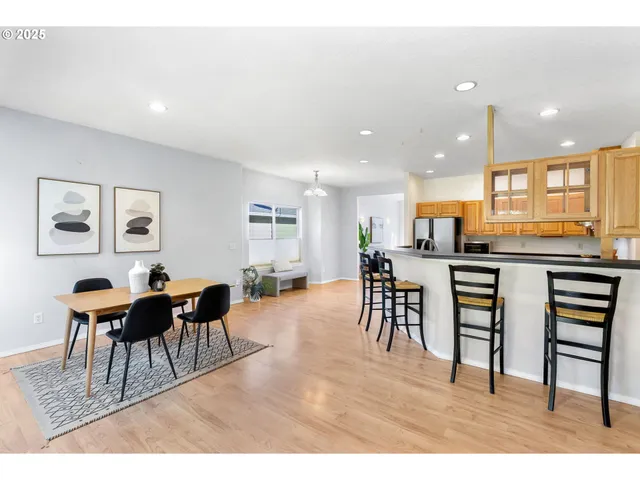 $700,000 | 780 Henderson Road, Hood River, OR 97031