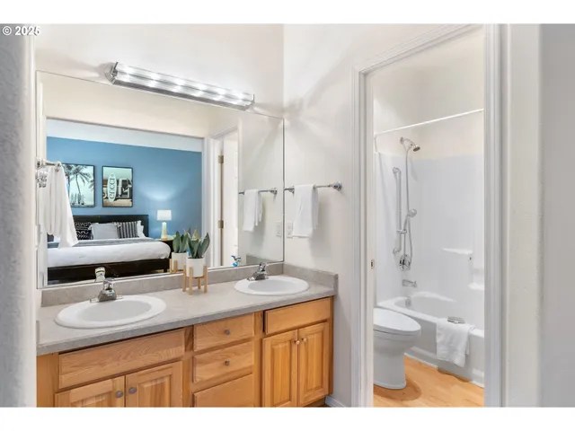 $700,000 | 780 Henderson Road, Hood River, OR 97031