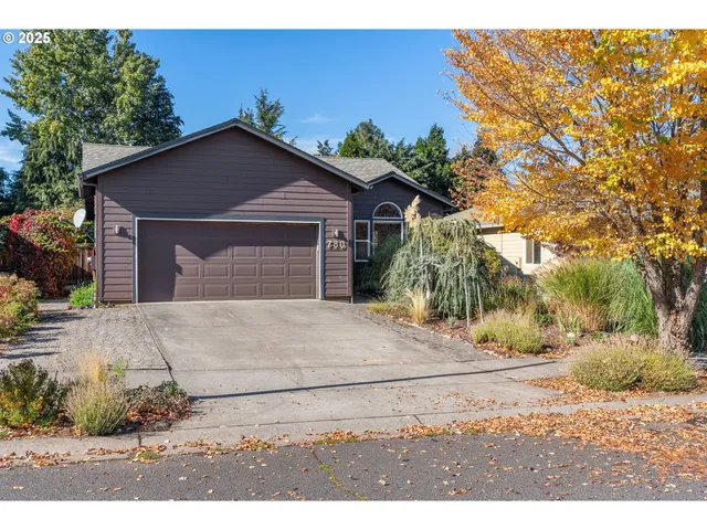 $700,000 | 780 Henderson Road, Hood River, OR 97031