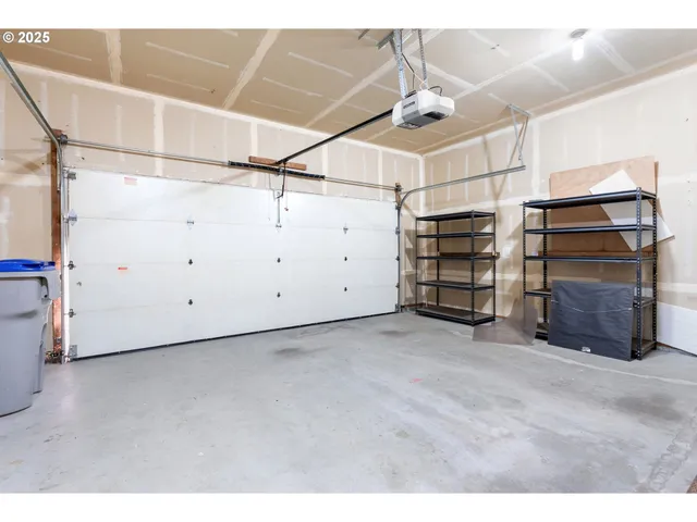 $700,000 | 780 Henderson Road, Hood River, OR 97031