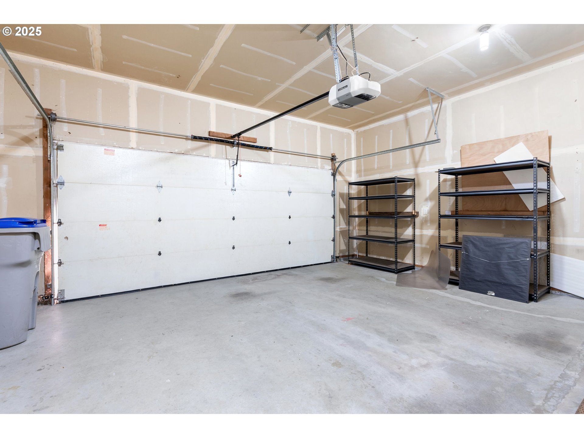 780 Henderson Road Hood River, OR 97031 - Photo 33 of 35