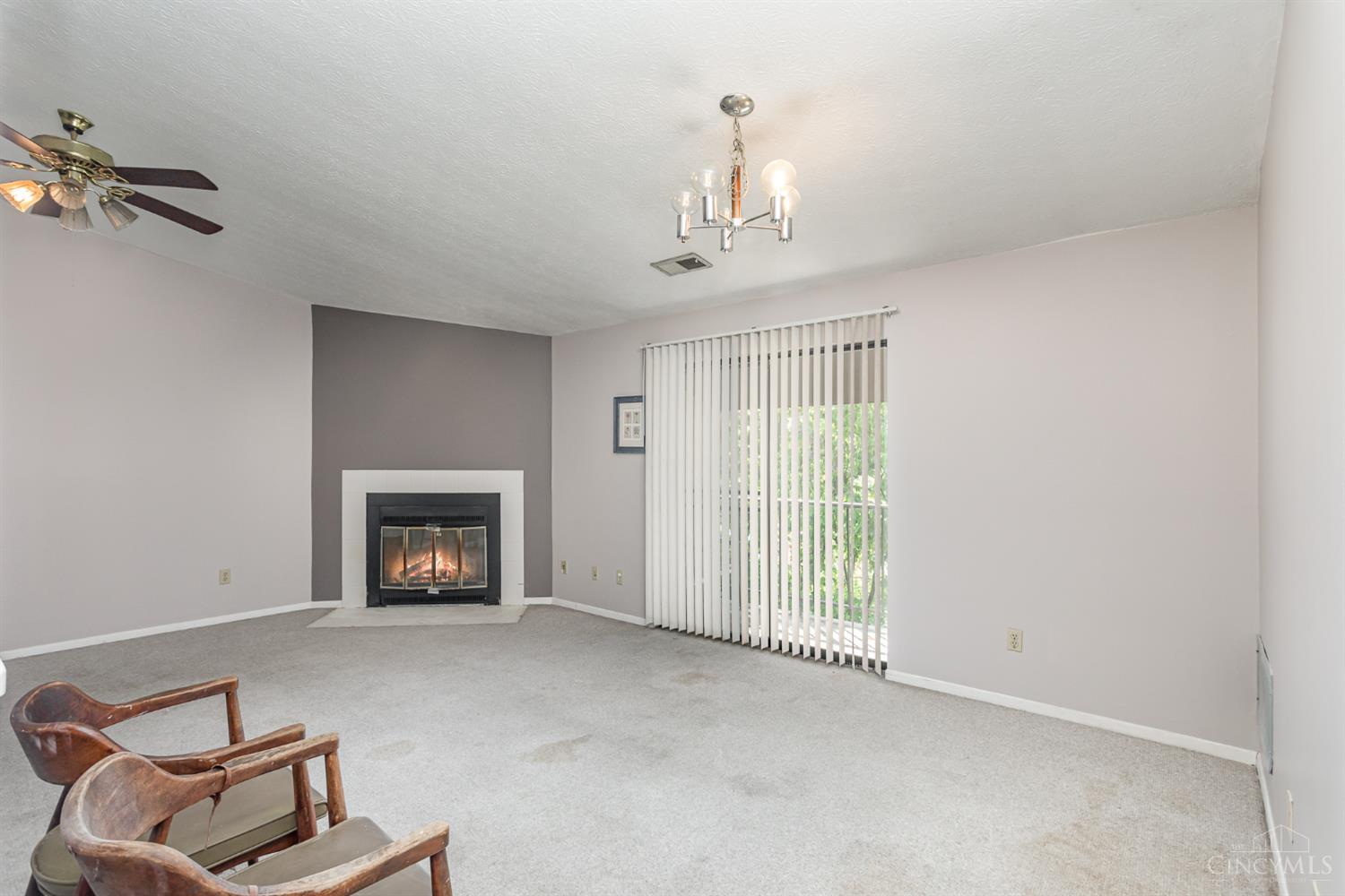 518 Riddle Road, Unit 12 Cincinnati, OH 45220 - Photo 4 of 15