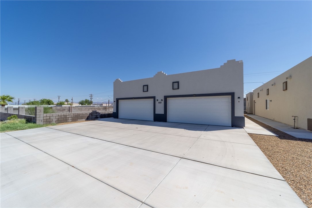1632 Shamrock Road Bullhead City, AZ 86442 - Photo 3 of 59 Front of Structure