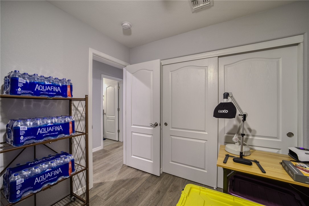 1632 Shamrock Road Bullhead City, AZ 86442 - Photo 31 of 59 Office