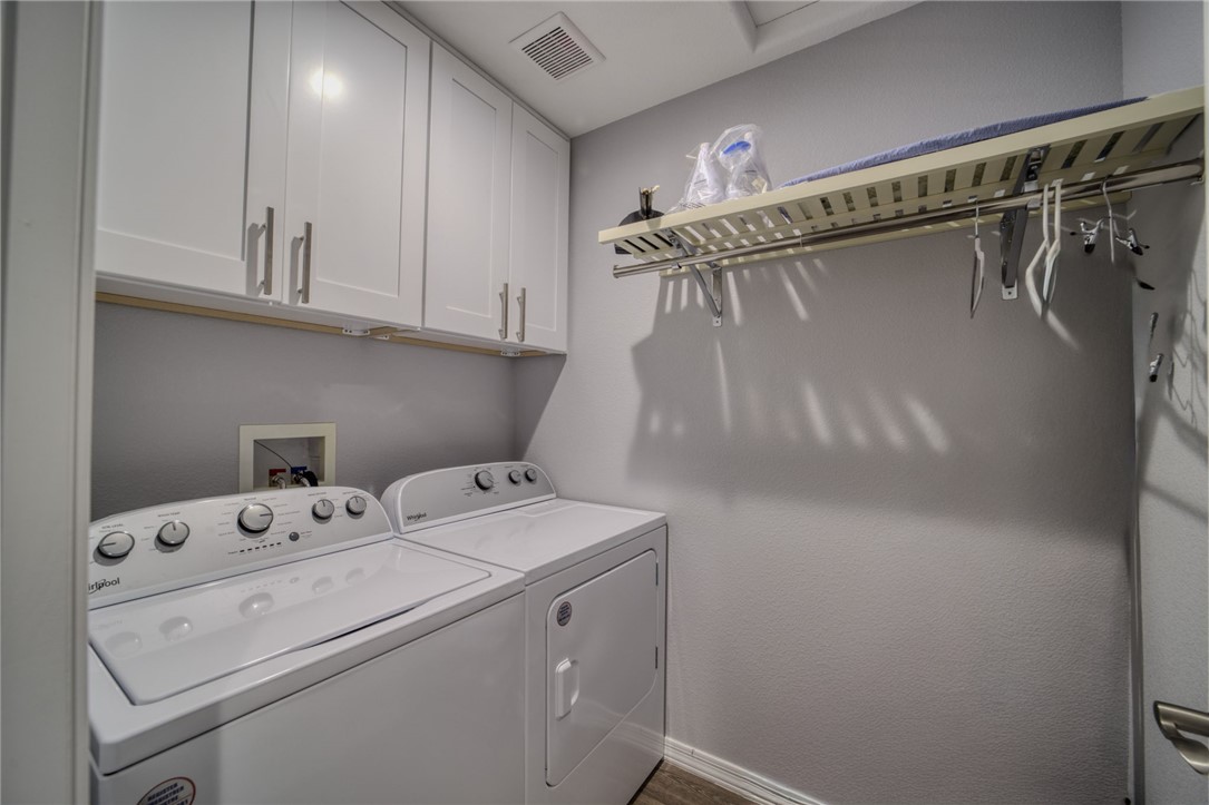 1632 Shamrock Road Bullhead City, AZ 86442 - Photo 33 of 59 Laundry