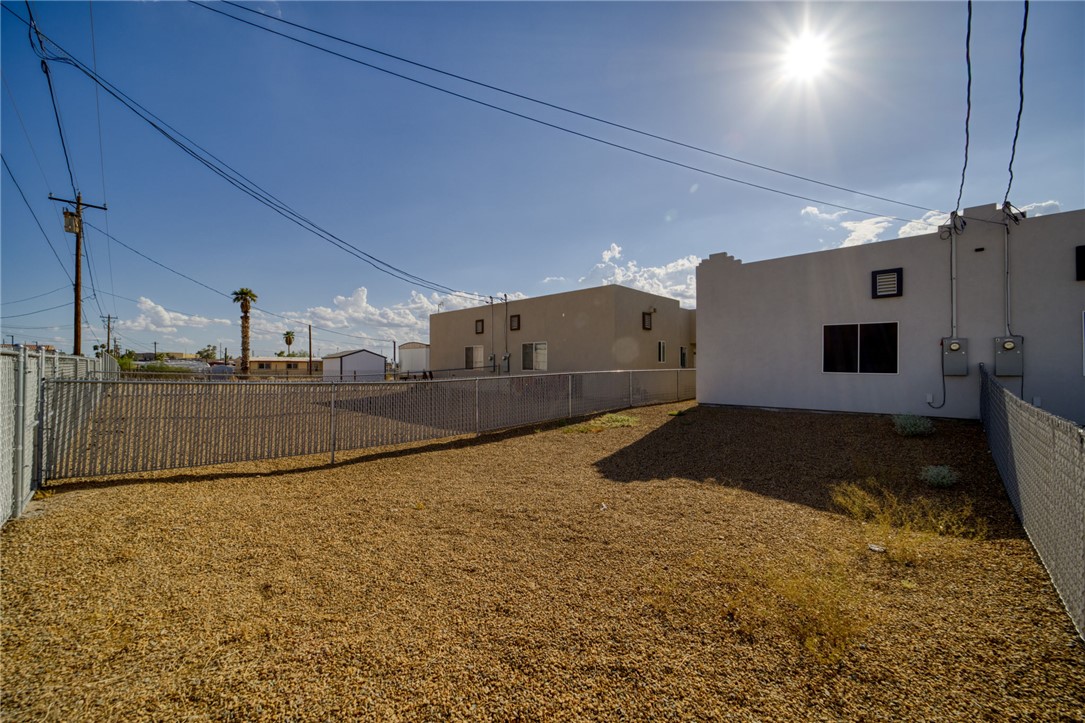 1632 Shamrock Road Bullhead City, AZ 86442 - Photo 43 of 59 Yard