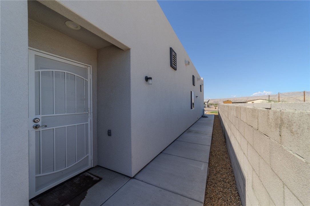1632 Shamrock Road Bullhead City, AZ 86442 - Photo 47 of 59 Entry