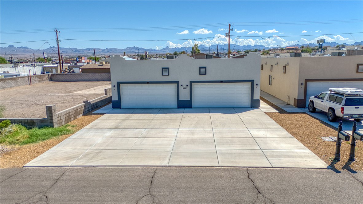 1632 Shamrock Road Bullhead City, AZ 86442 - Photo 49 of 59 Front of Structure