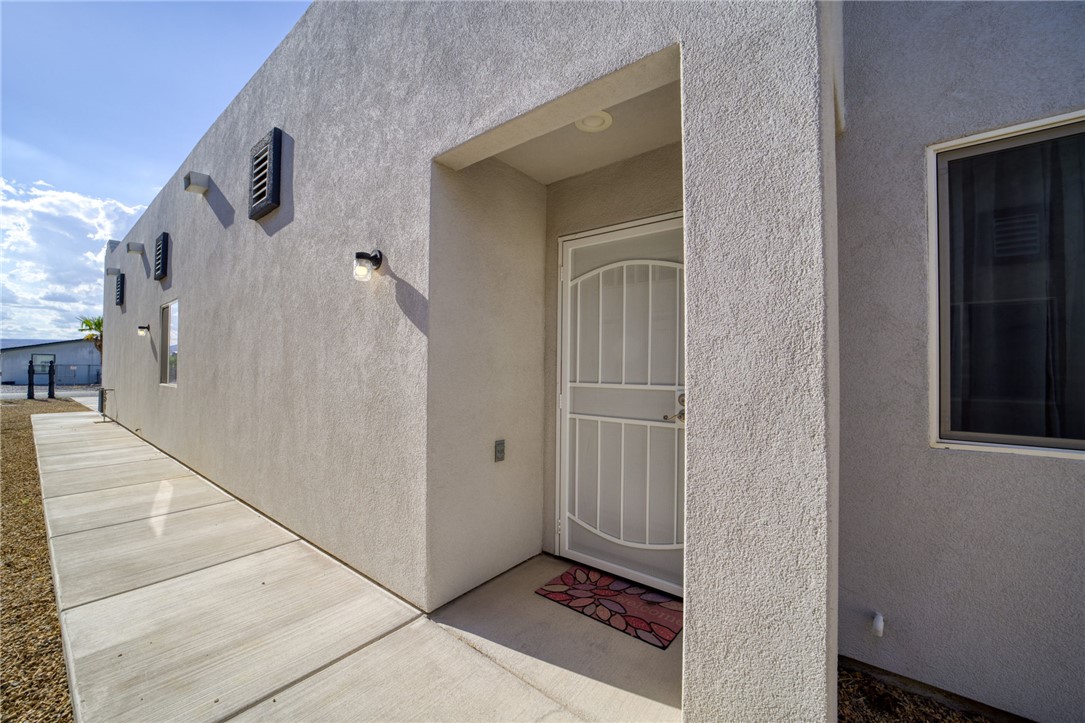1632 Shamrock Road Bullhead City, AZ 86442 - Photo 6 of 59 Entry