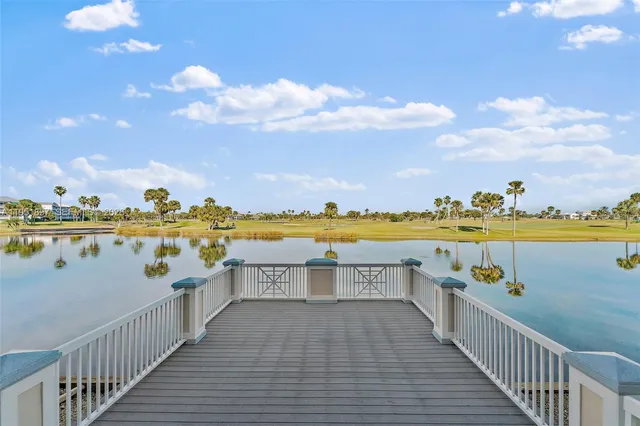 $2,250 | 40 Northeast Plantation Road, Unit 301, Stuart, FL 34996