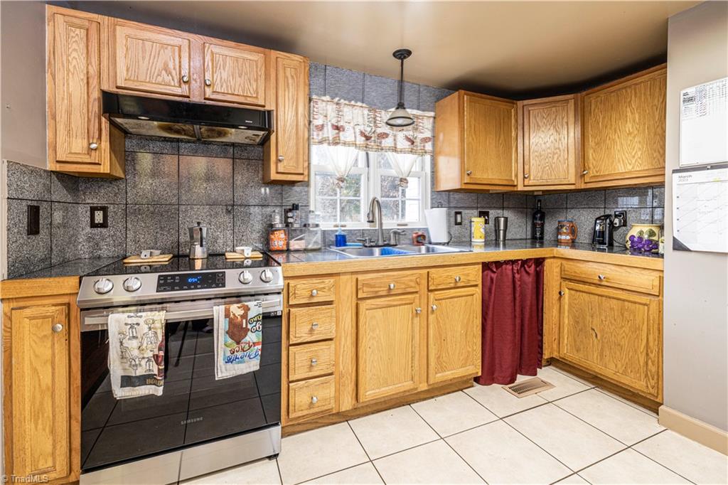3915 MacArthur Road Winston-Salem, NC 27107 - Photo 10 of 30 Gallery Image 10