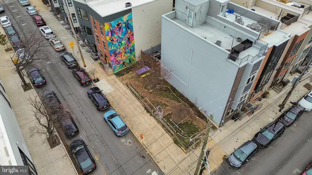 a picture of city view