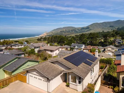 $1,550,000 | 525 5th Street, Montara, CA 94037