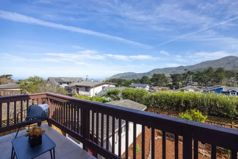 $1,550,000 | 525 5th Street, Montara, CA 94037