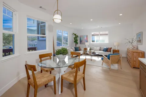 $1,740,000 | 525 5th Street, Montara, CA 94037