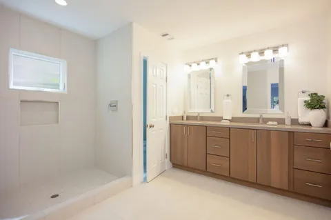 $1,740,000 | 525 5th Street, Montara, CA 94037