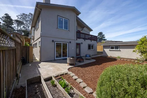$1,550,000 | 525 5th Street, Montara, CA 94037
