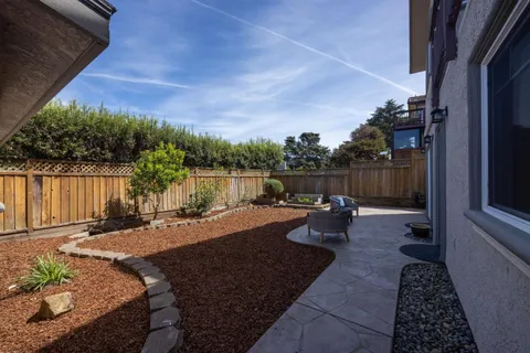 $1,740,000 | 525 5th Street, Montara, CA 94037