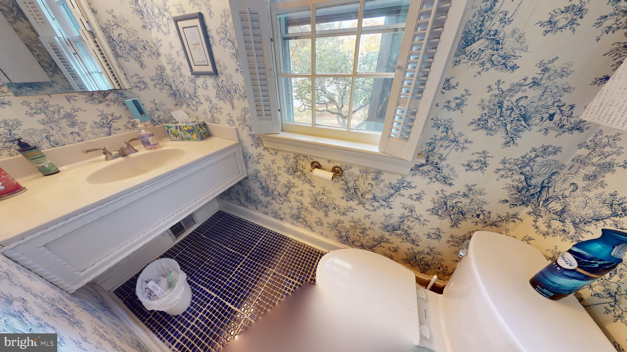 4602 Clemson Road College Park, MD 20740 - Photo 13 of 47 Main level Half Bath