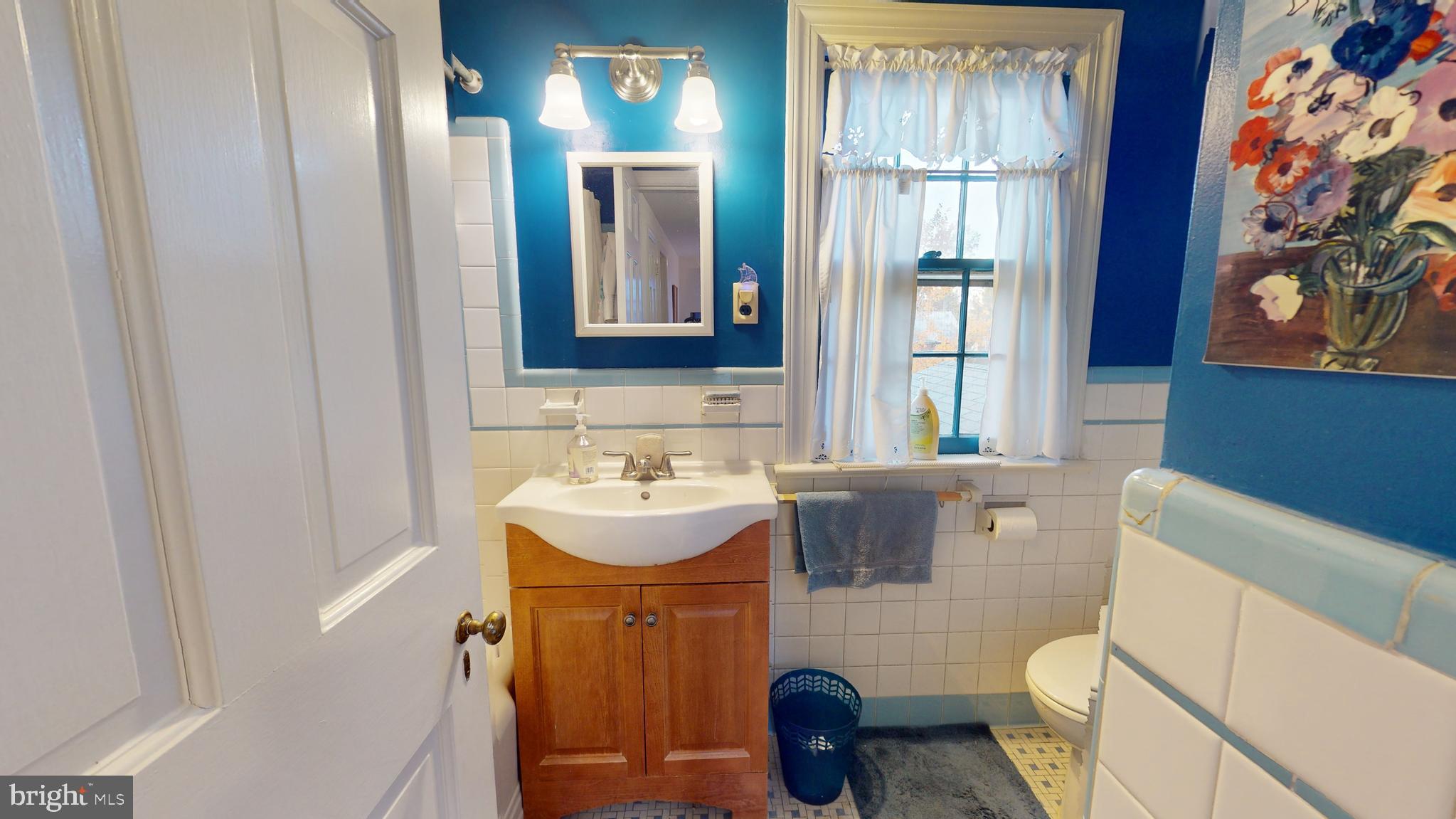 4602 Clemson Road College Park, MD 20740 - Photo 21 of 47 Full Bath on First Upper Level