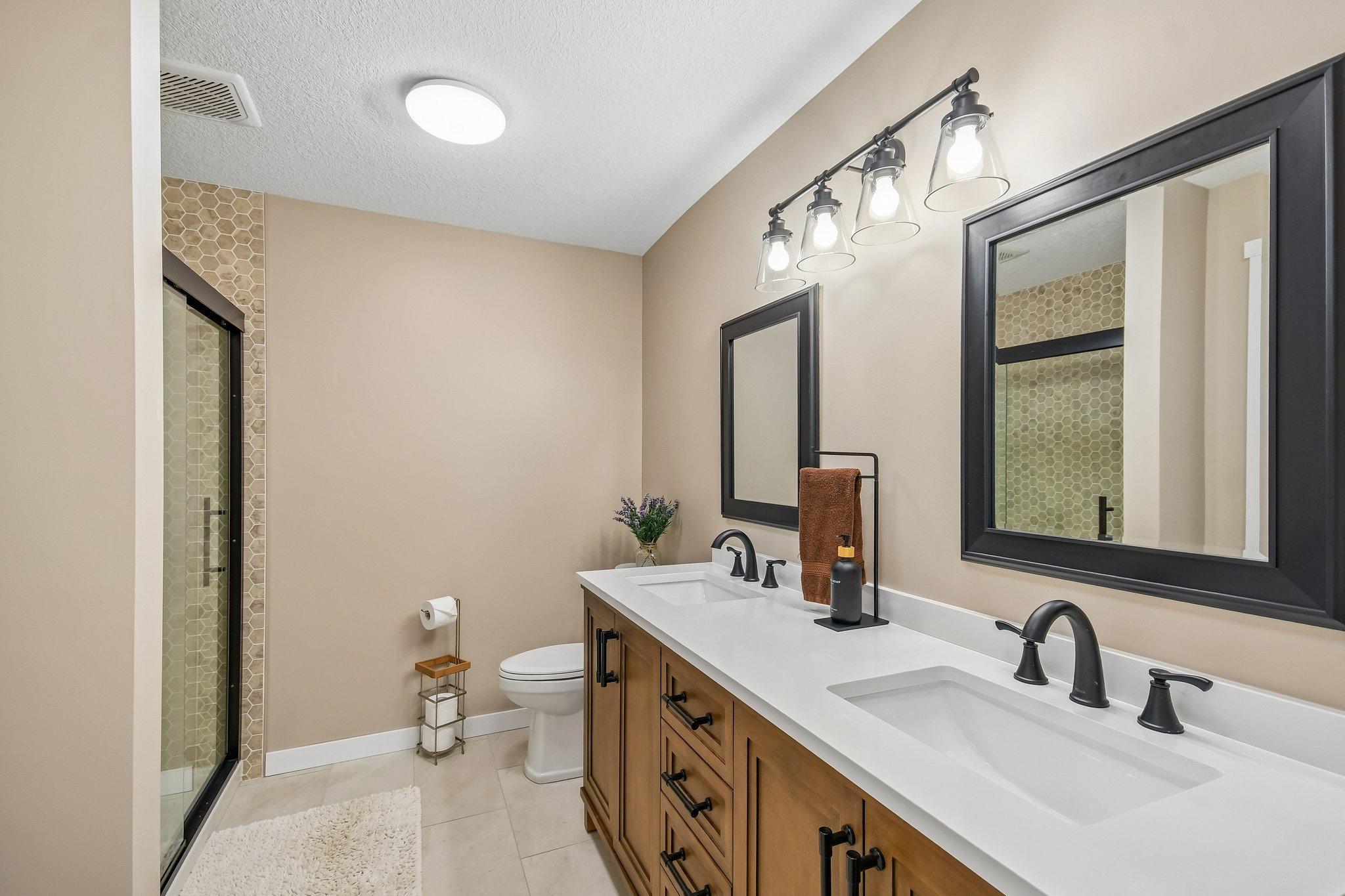 428 East Cheyenne Street Roberts, WI 54023 - Photo 23 of 49