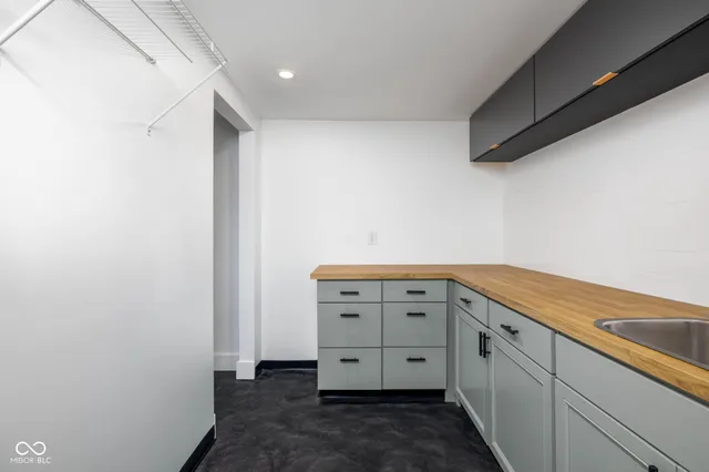 $549,000 | 3118 East Fall Creek Pkwy N Drive, Indianapolis, IN 46205