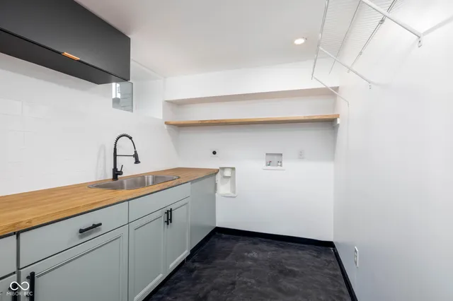 $549,000 | 3118 East Fall Creek Pkwy N Drive, Indianapolis, IN 46205