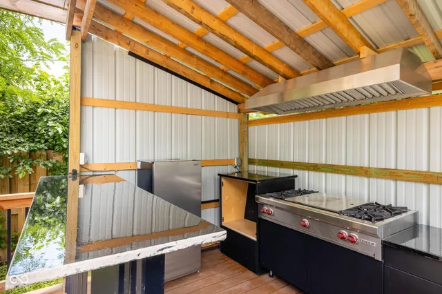 $549,000 | 3118 East Fall Creek Pkwy N Drive, Indianapolis, IN 46205