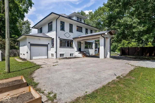 $549,000 | 3118 East Fall Creek Pkwy N Drive, Indianapolis, IN 46205