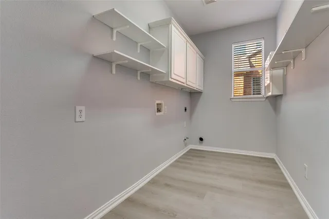 $859,900 | 695 Hollow Circle, Coppell, TX 75019