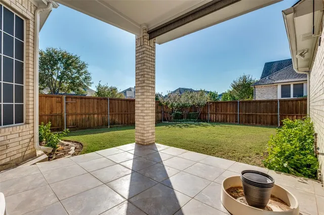 $859,900 | 695 Hollow Circle, Coppell, TX 75019