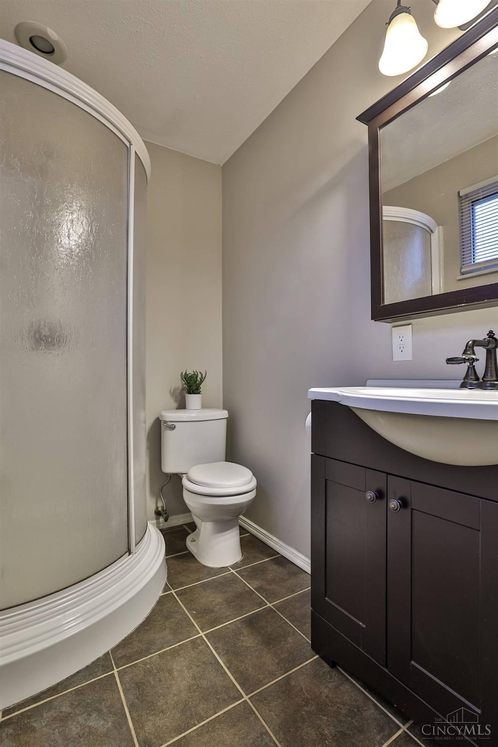 982 Sutton Road Cincinnati, OH 45230 - Photo 19 of 34 Gallery Image 19