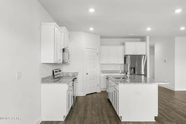 $2,500 | 464 Eagle Lake Way, Panama City, FL 32404