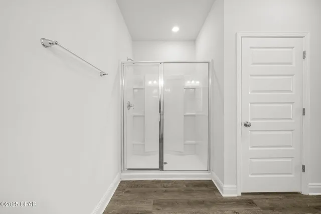 $2,500 | 464 Eagle Lake Way, Panama City, FL 32404