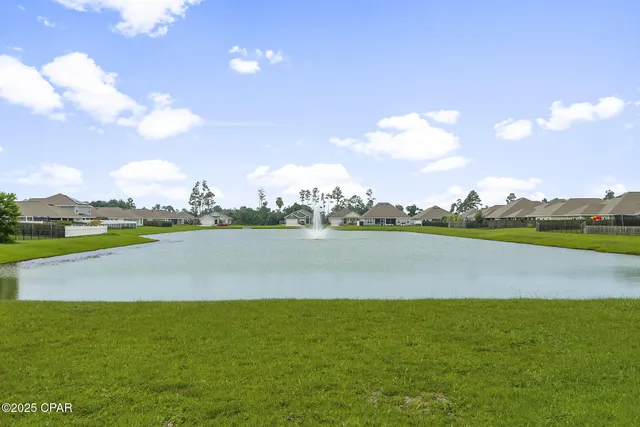 $2,500 | 464 Eagle Lake Way, Panama City, FL 32404