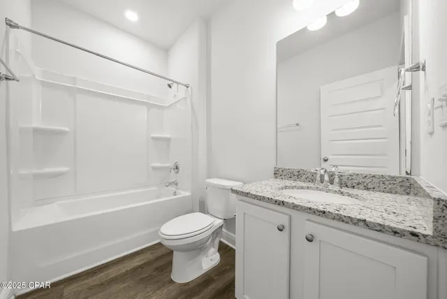 $2,500 | 464 Eagle Lake Way, Panama City, FL 32404