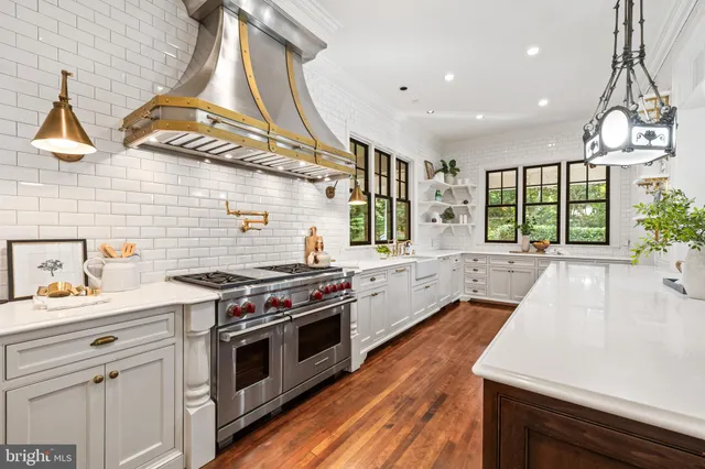 a view of a livingroom with furniture and window