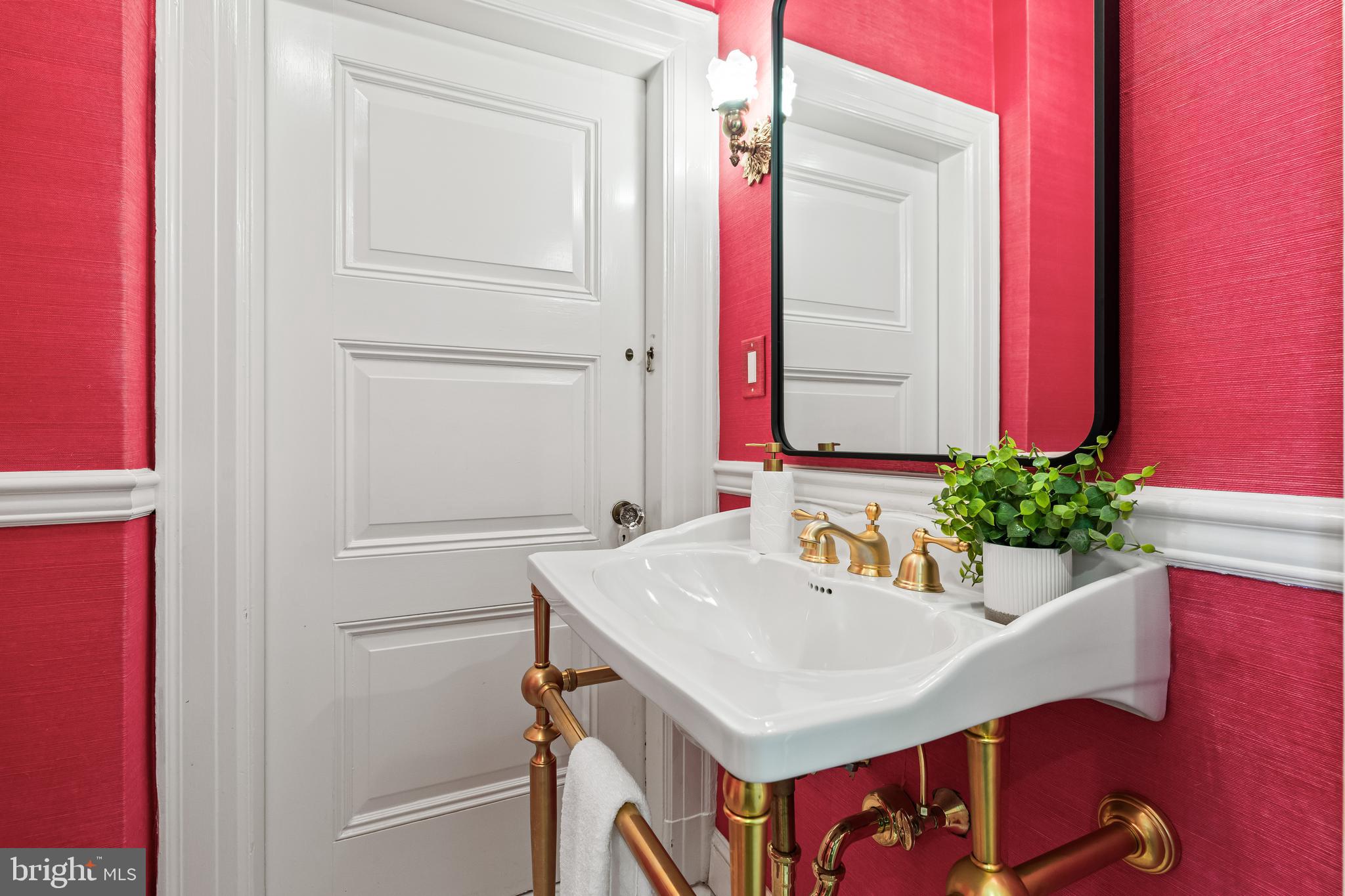 1926 Ruxton Road Ruxton, MD 21204 - Photo 47 of 106 a bathroom with a sink vanity and a mirror