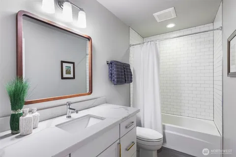 $1,225,000 | 6916 Flora Avenue South, Seattle, WA 98108