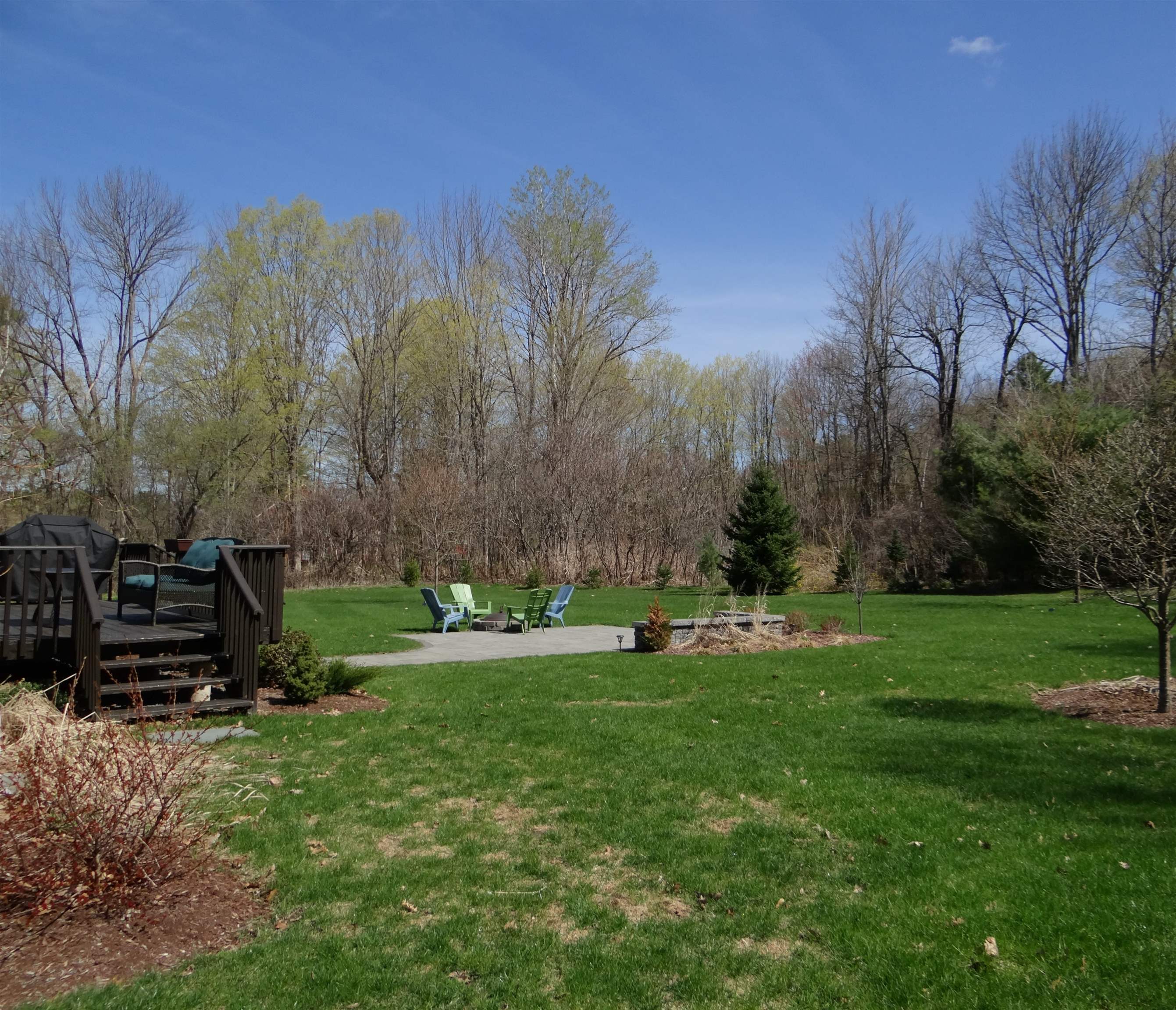 457 Meriden Road Lebanon, NH 03766 - Photo 3 of 39