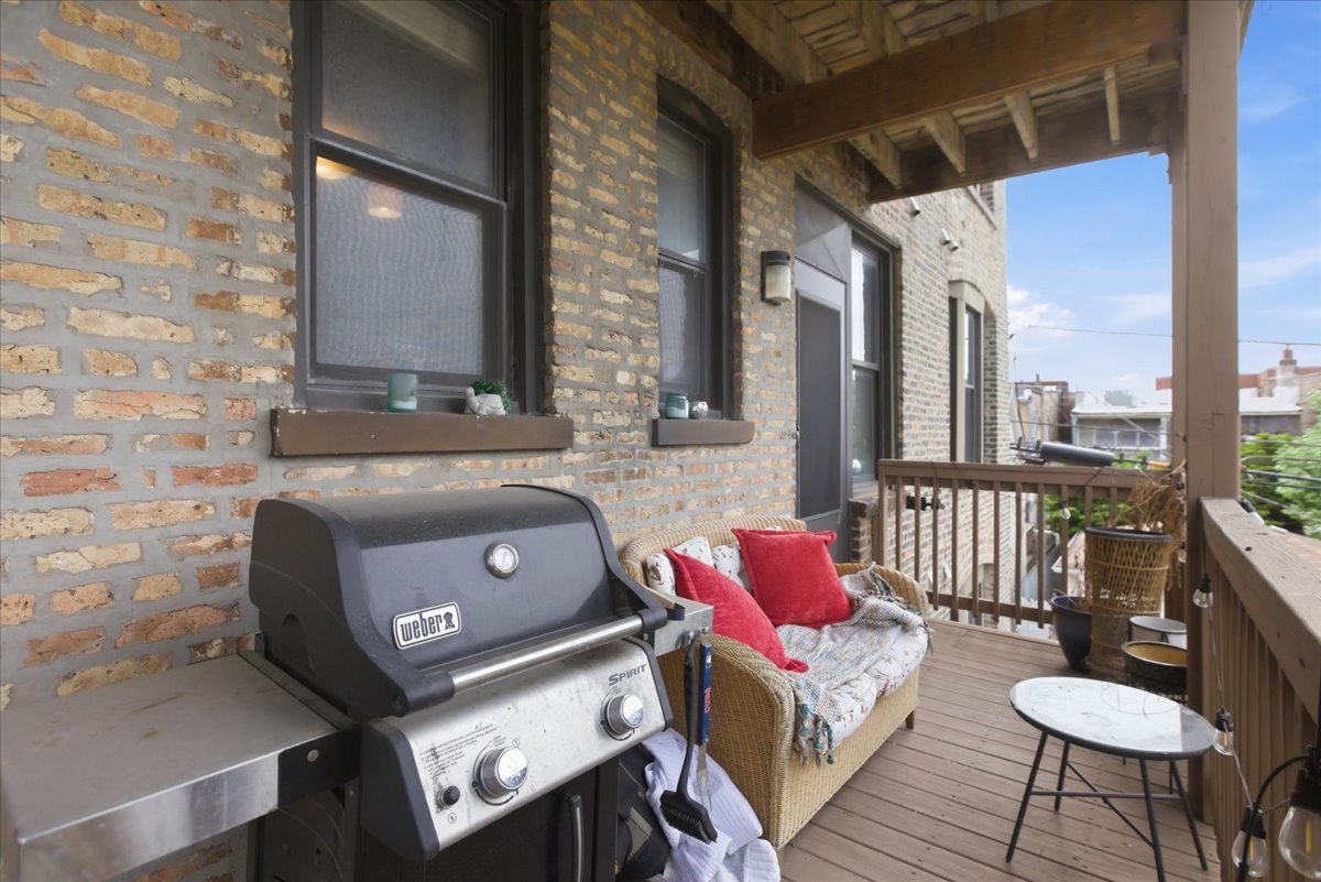 3142 West George Street, Unit C2 Chicago, IL 60618 - Photo 11 of 11