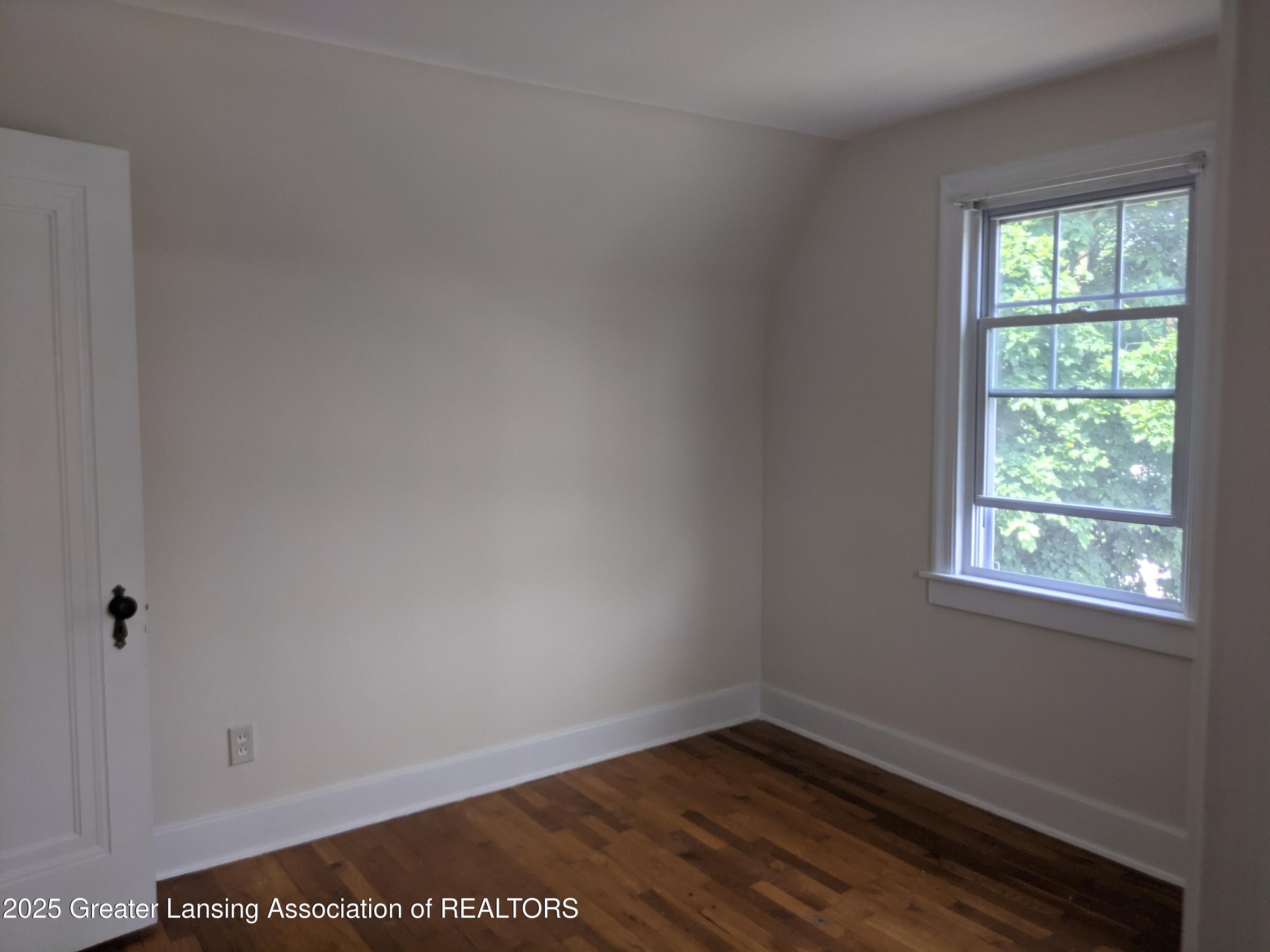 542 Riley Street Lansing, MI 48910 - Photo 13 of 17 PXL_20250612_162054071